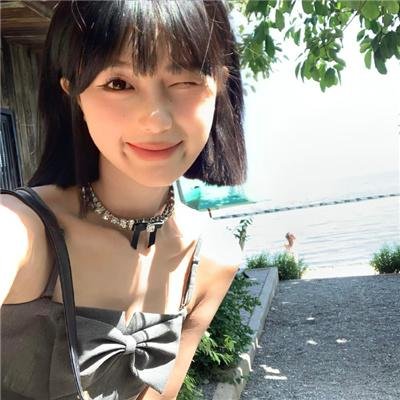 狂欢宴海报