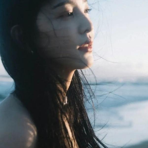 伊万娜海报
